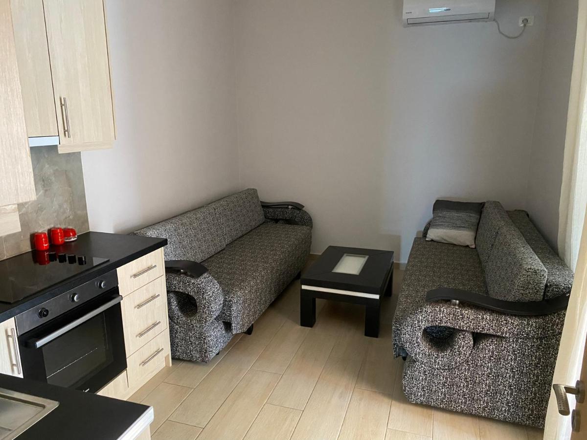 Blue Breeze Attic Apartments Sarandë Exterior foto